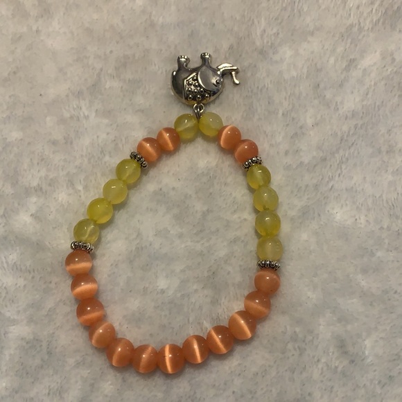 Come 1 come all beautiful handmade elephant with lovely bright colors - Picture 3 of 3